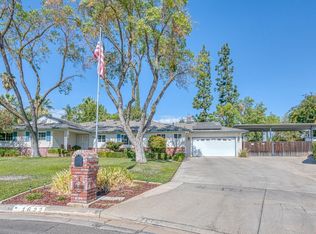 1622 W Ellery Way, Fresno, CA