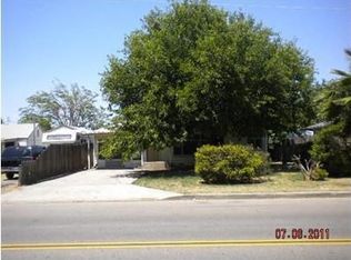 2073 N Beachwood Dr, Merced, CA