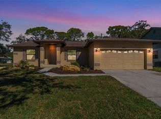 2105 Cork Oak St, Sarasota, FL 34232