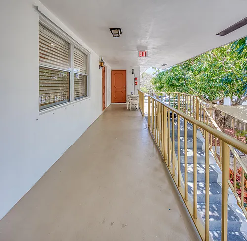 411 S M St #5 Photo 1