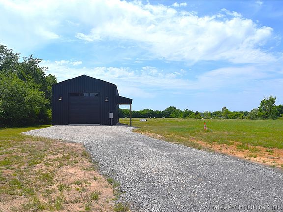 2nd image of 21802 N 4250th Rd