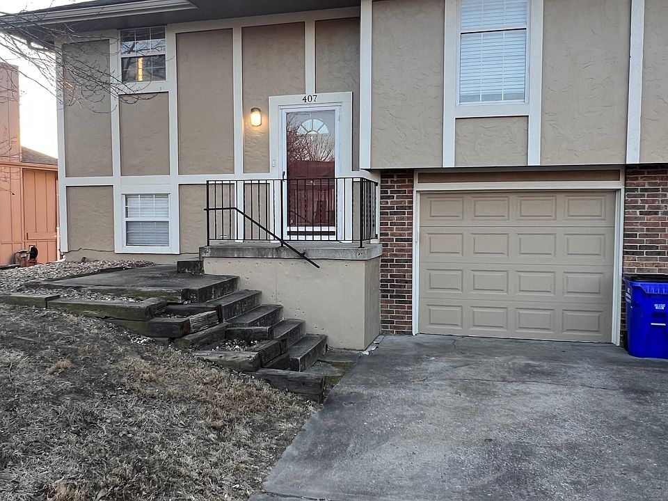 1st image of 407 NE Ash Ct