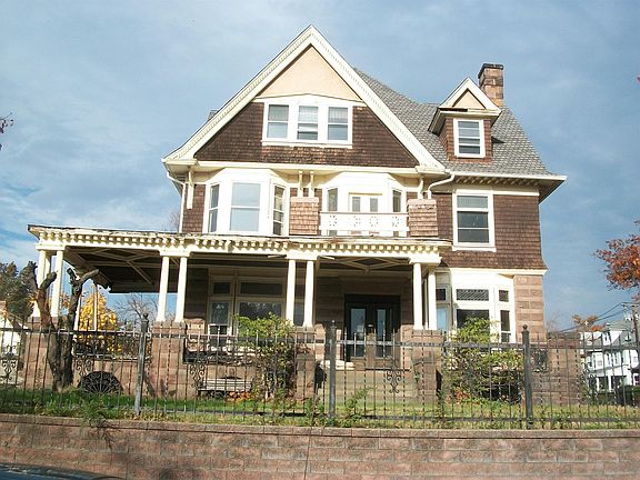 3rd image of 231-237 Elwood Ave