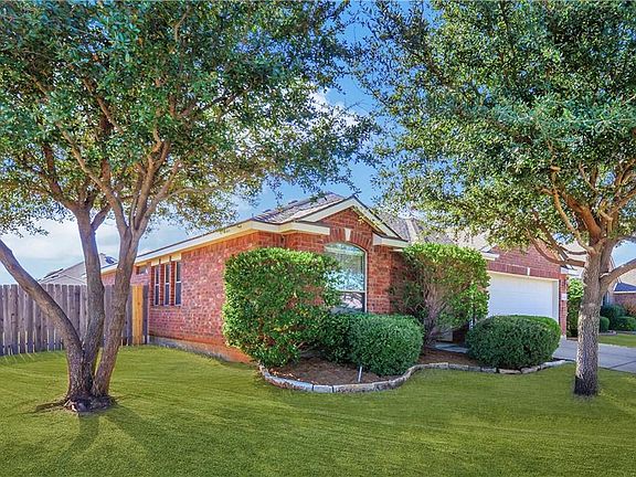 3rd image of 445 Destin Dr
