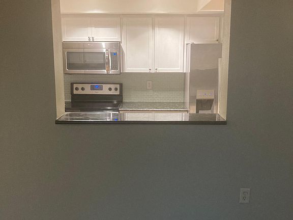 4th image of 3091 Willow Green Dr #29