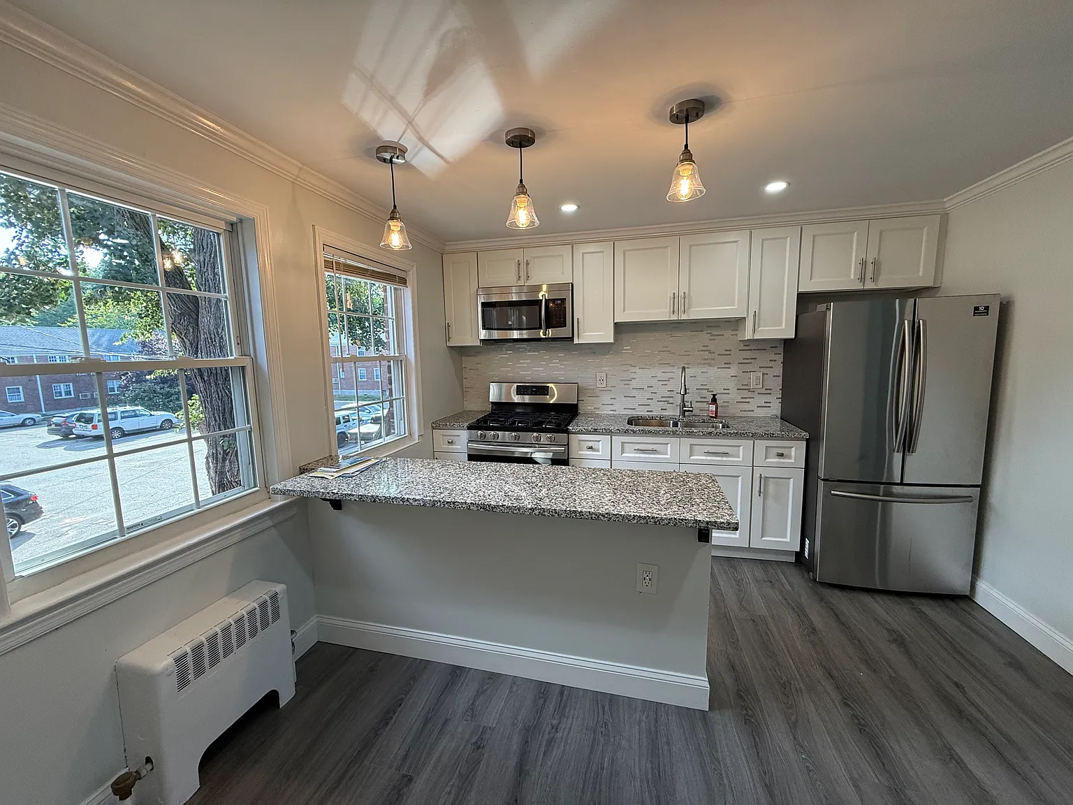 1 bed, 650 sqft, $2,300 — Photo 4