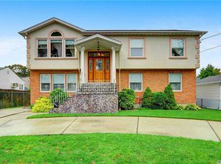 2429 Lancaster St, East Meadow, NY 11554