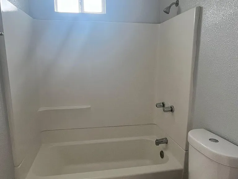 1636 W Garfield St #11 — Photo 12