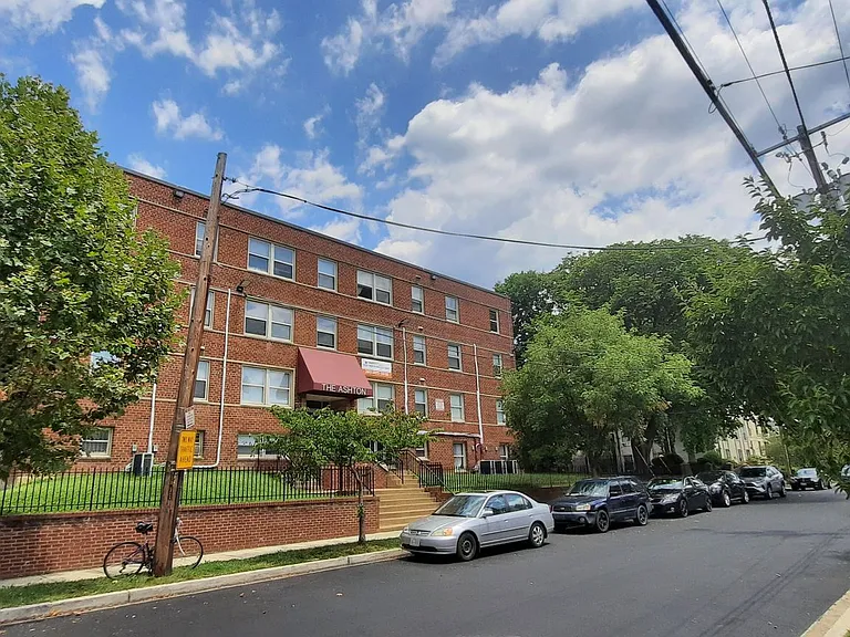 1814-1816 THE ASHTON — Photo 41