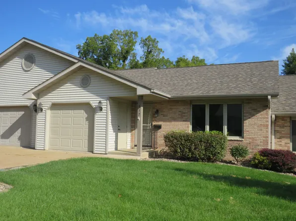 812 Shadow Bluff Dr, Galena, IL 61036