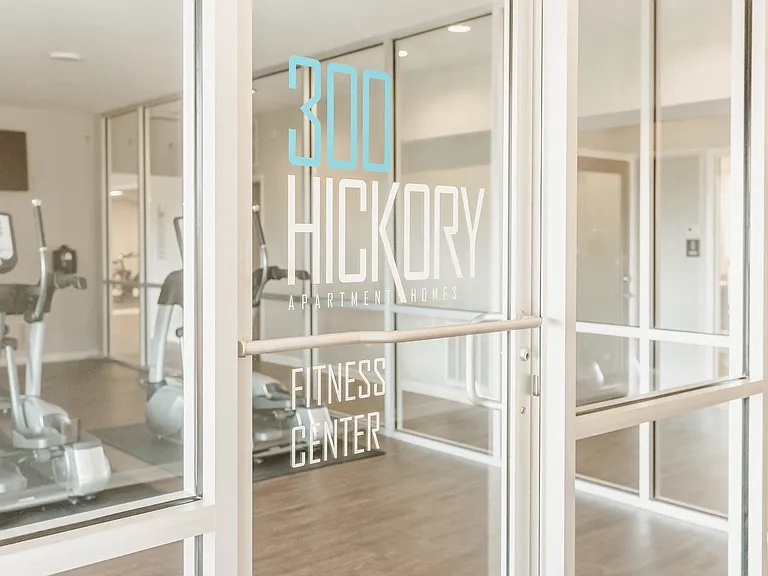 300 Hickory — Photo 26