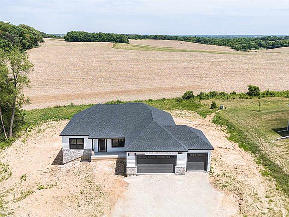 2nd image of 2050 Arbor Ridge Way
