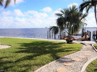 5761 Riverside Dr, Cape Coral, FL 33904