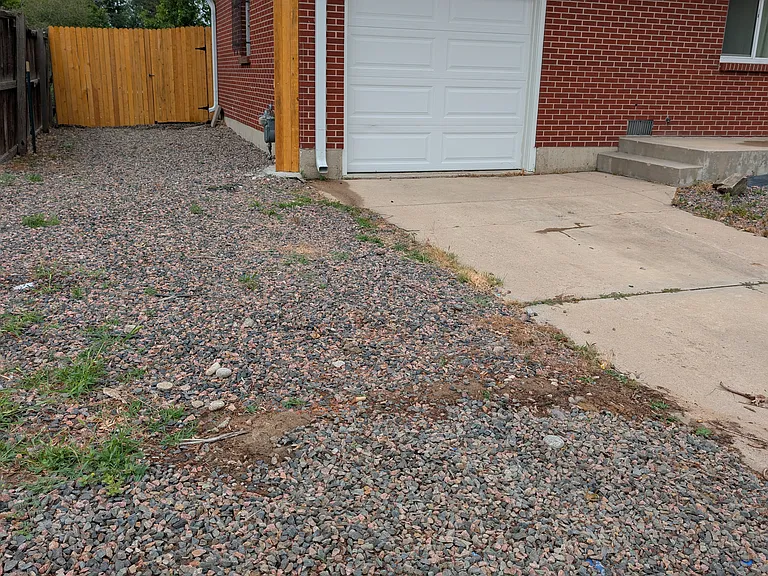 4705 Topeka Ct — Photo 24