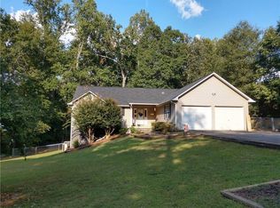 505 Lake Shore Dr, Iva, SC 29655