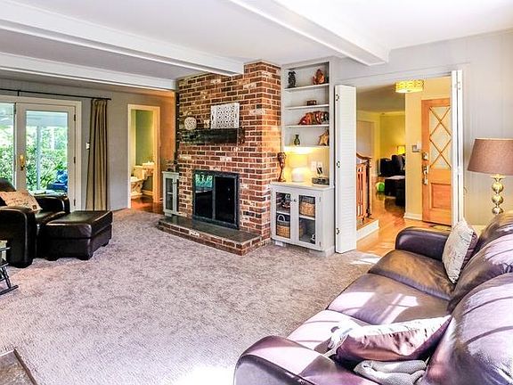 4th image of 6625 Ronjoy Pl