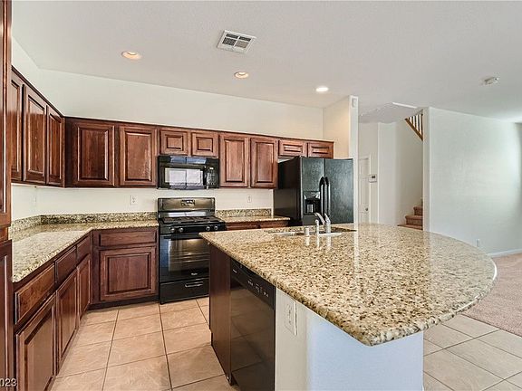 5th image of 4404 Cormorant Ave