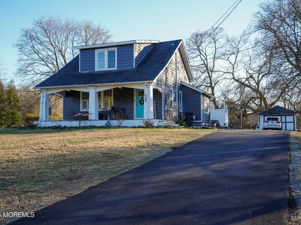 135 Adelphia Road, Farmingdale, NJ 07727