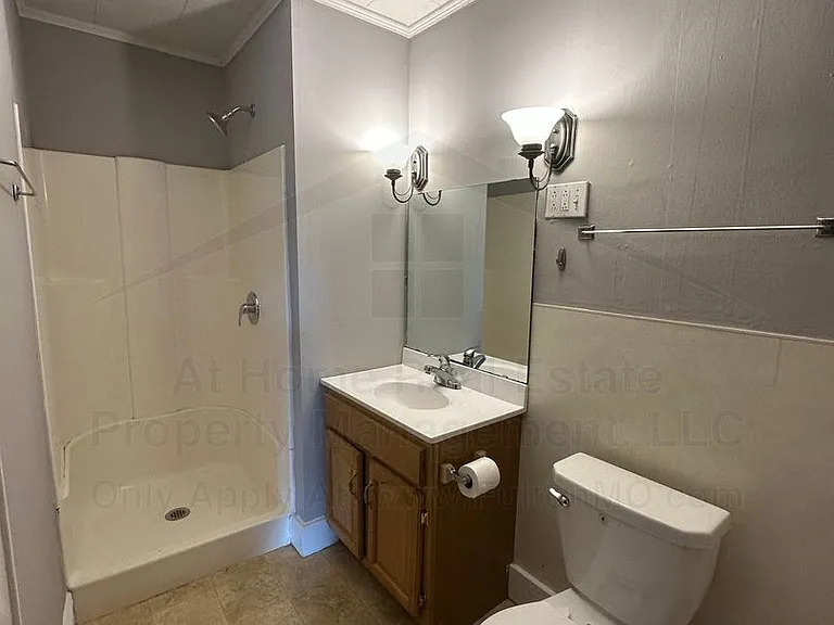 835 Nichols St — Photo 25