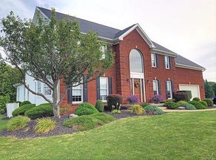 30 Sitka Cir, Orchard Park, NY 14127