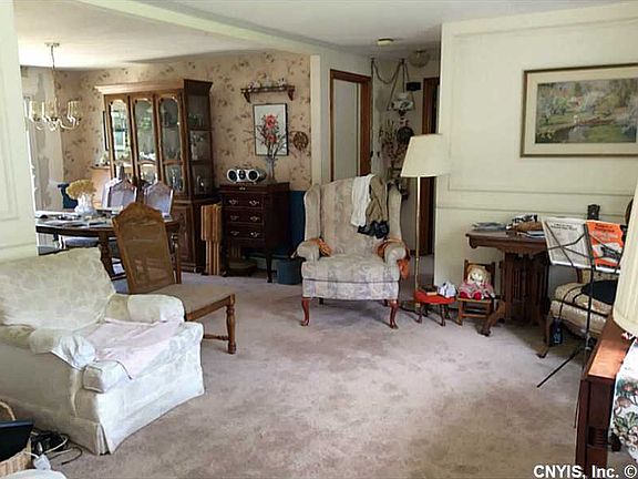 5th image of 102 Jane Dr