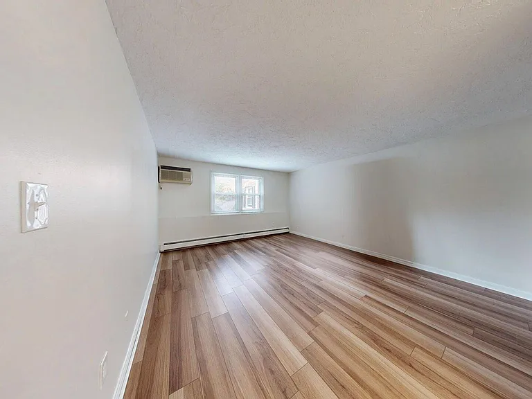 Stonebridge Apartments — Photo 10