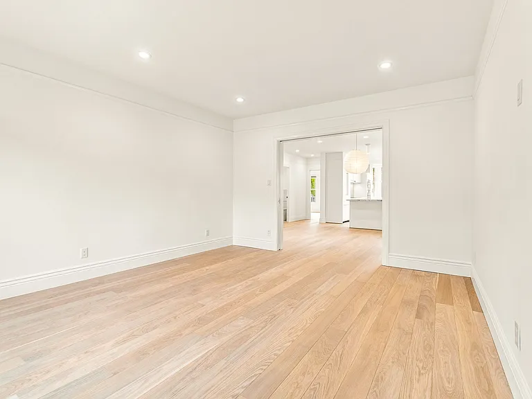 151 Nevada St — Photo 10