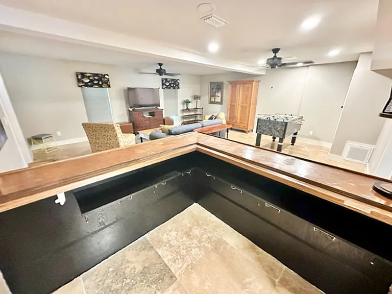 910 Santa Rosa Blvd — Photo 23