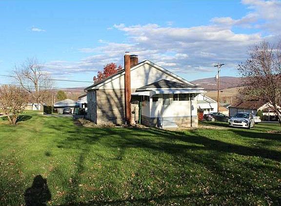 2nd image of 63 Poplar St