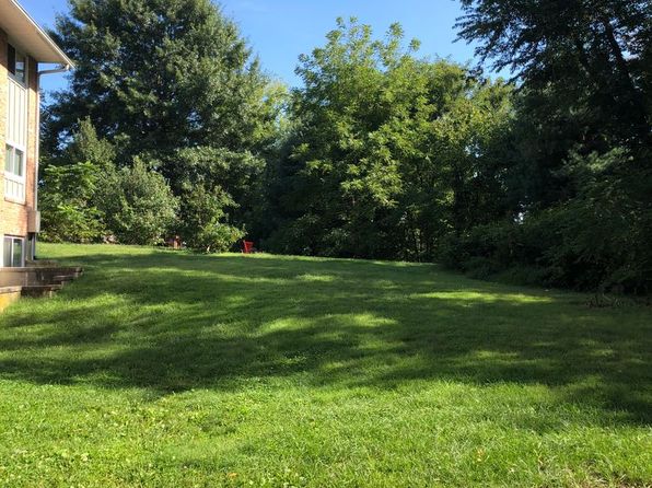 Renovated Apartment Close to VT | 733 Progress St NE, Blacksburg, VA