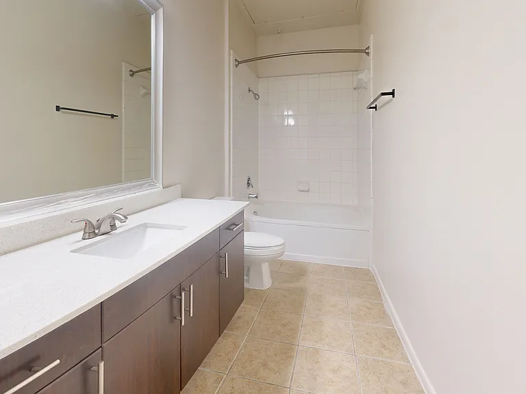 Residences at the Domain — Photo 89