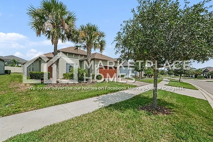 2 bed, 2.0 bath, 1800 sqft, $2,400 — Photo 2