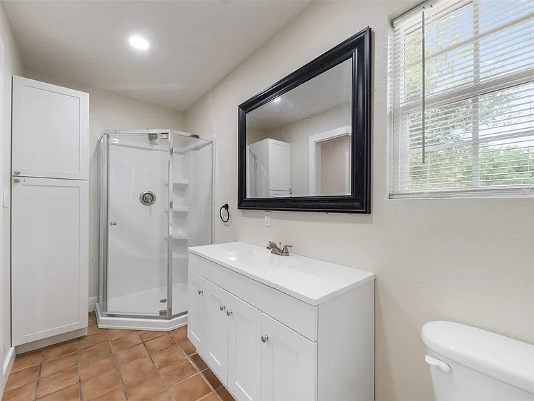 2140 County Road 235 — Photo 12