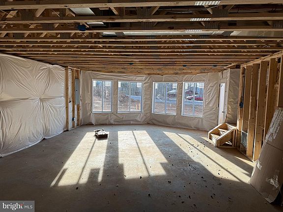 5th image of 19 Highridge Rd