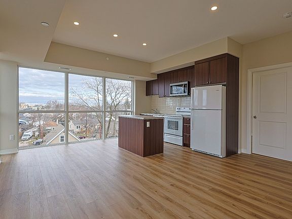 3rd image of 50 Herrick Ave #Lp40