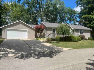 13296 Haddon St, Fenton, MI 48430