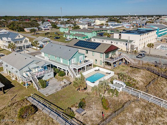 2nd image of 205 S Fort Fisher Boulevard