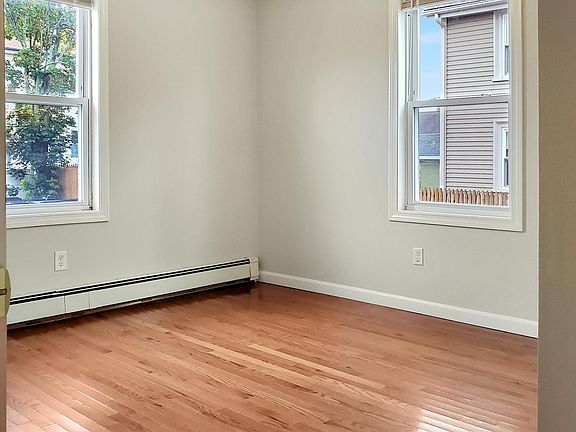 4th image of 29 Blaine St APT 2