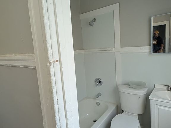 4th image of 3025 N 1st St APT 2