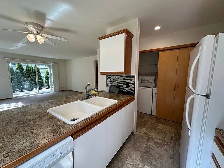 BH T 3340 — Photo 28