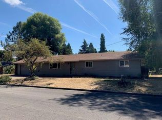 500 Hemlock Ave, Central Pt, OR 97502