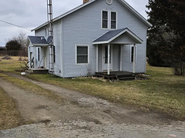 1806 S Hurds Corner Rd, Caro, MI 48723