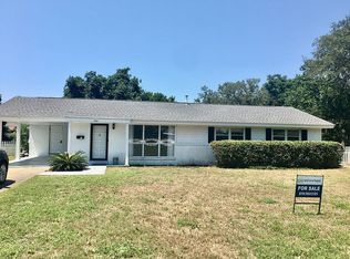 520 York St, Gulf Breeze, FL 32561