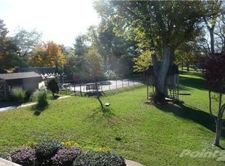 220 Kennett Rd, Old Hickory, TN 37138