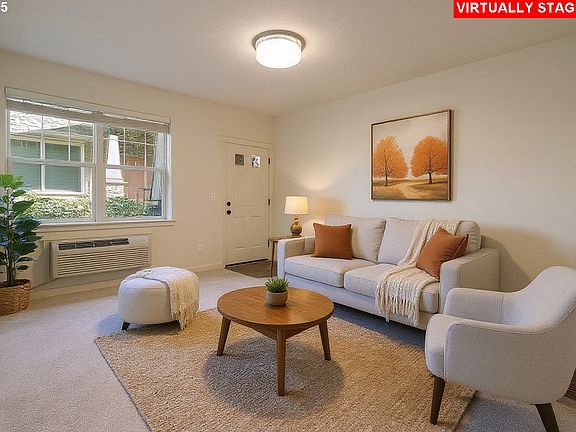 5th image of 613 NE Garswood Ln