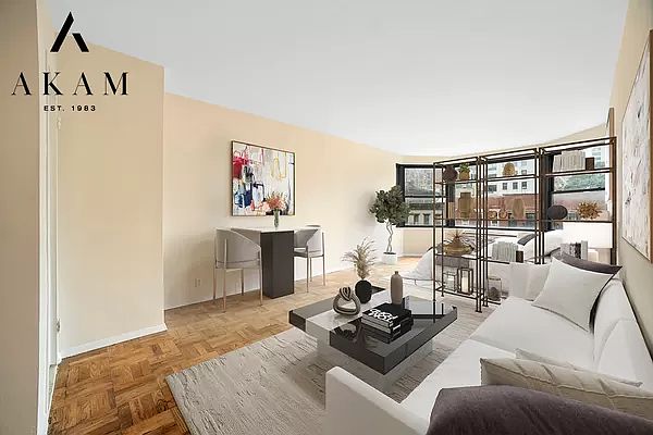 1st image of 420 E 55th St APT 6U