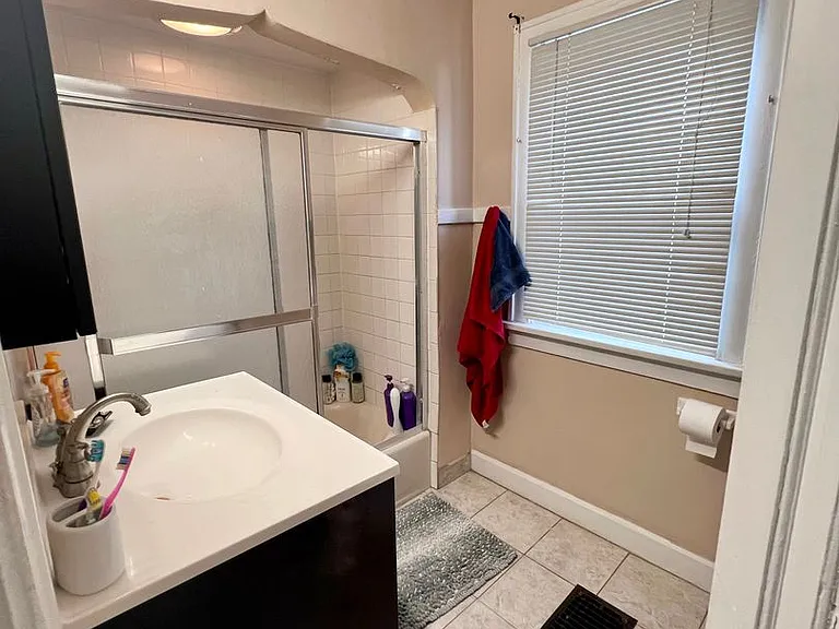 1302 E Hunter Ave — Photo 28