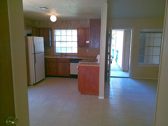 3rd image of 11813 Lochridge Dr #A