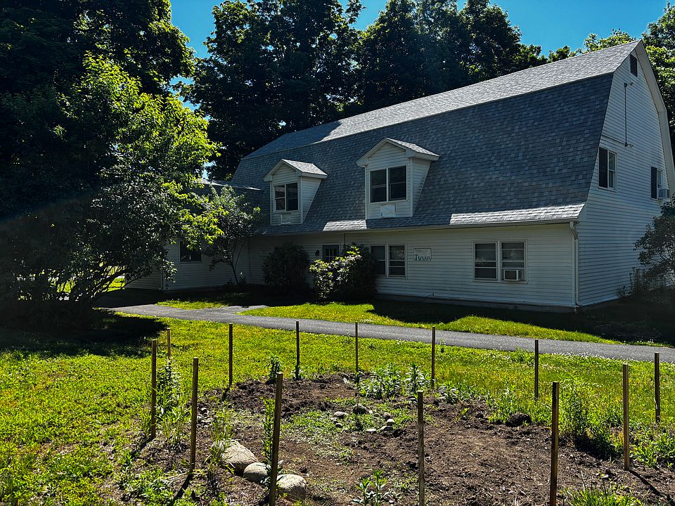 1st image of 11 Plumtree Rd #1