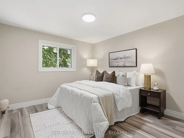 45 Amy Cres — Photo 14